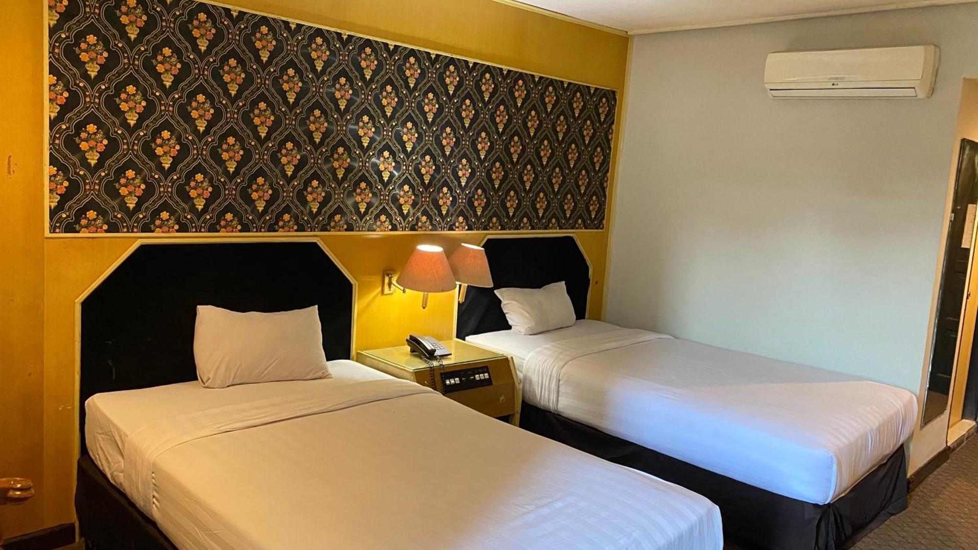 Mas Graha Hotel เปกันบารู ภายนอก รูปภาพ